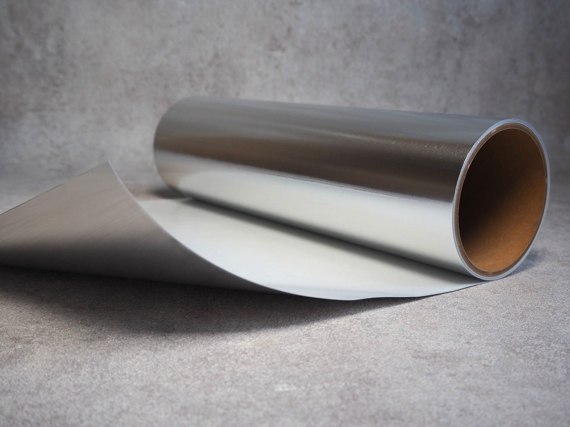 寺岡製作所　導電性 アルミ箔 粘着テープ No.8303　300mm幅×2m巻　1本